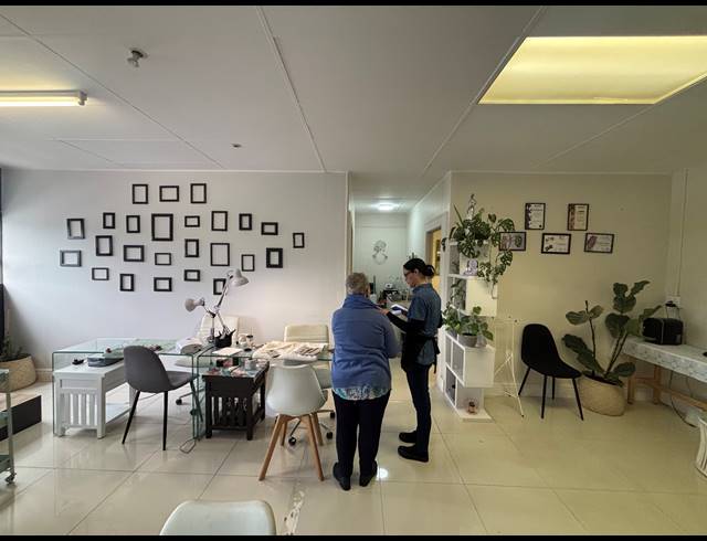 53M² BUSINESS TO LET IN AUDAS ESTATE
